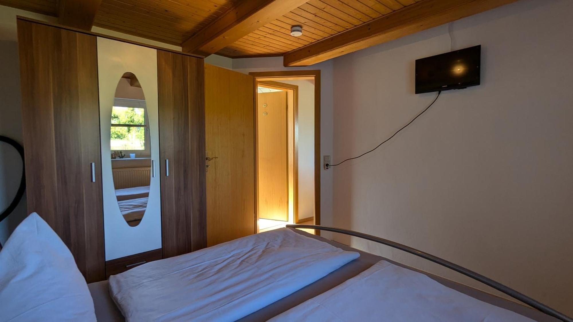 Ferienwohnung mit Pool Nordleda Exterior foto
